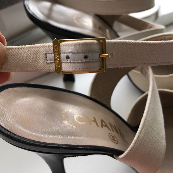 Chanel ankle wrap sandals size 40, fits like 8 - Picture 3 of 16